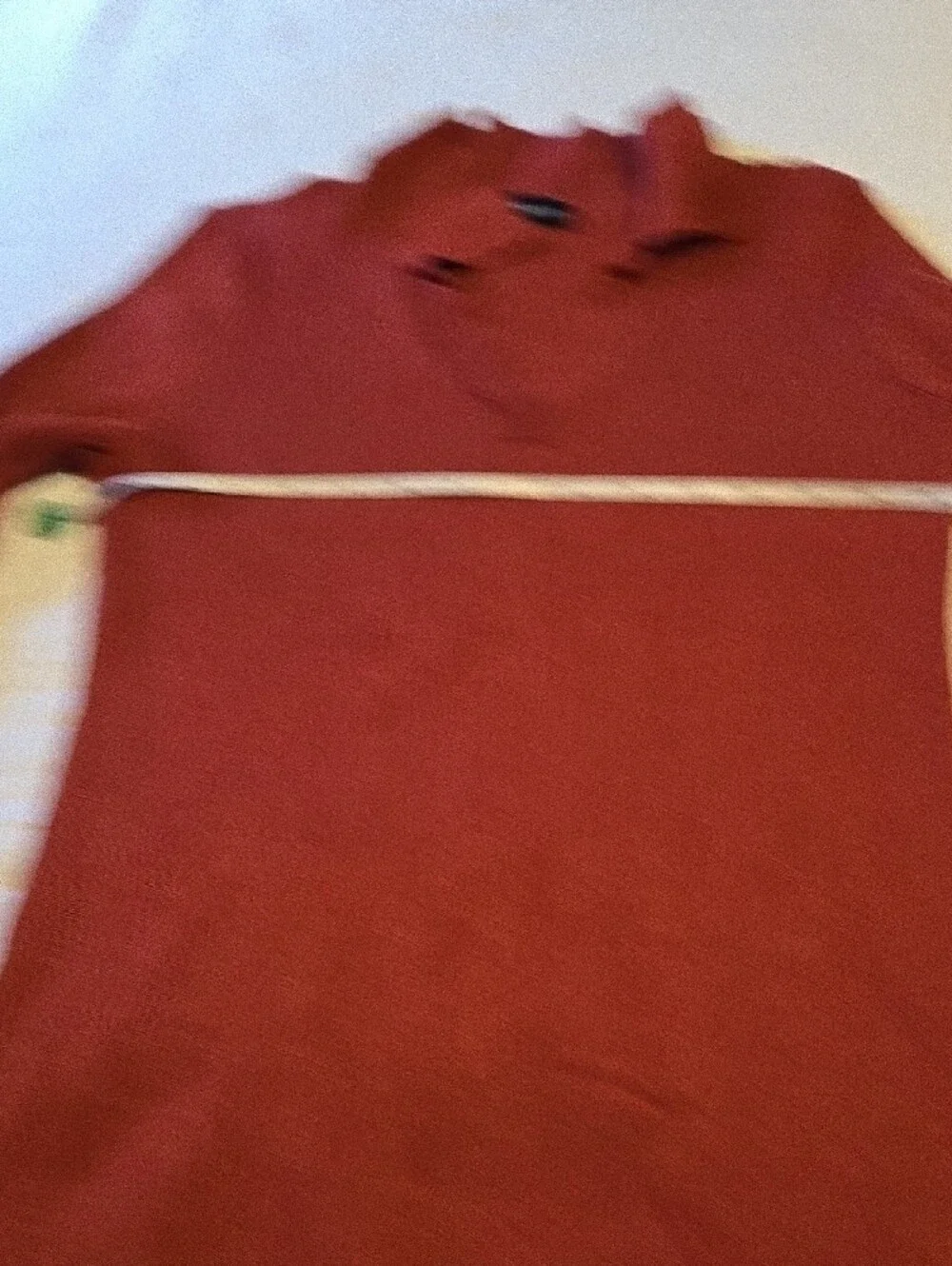 Collared V‑Neck Ribbed Sweater in Rust - Picture 4 of 5